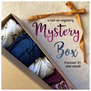 Forever 21 Mystery Box 4-piece size Small
